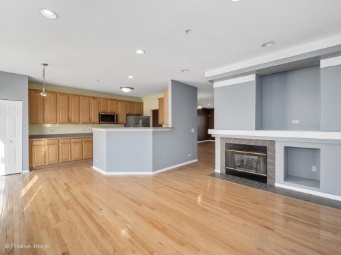 2704 Greenwood Ave, Arlington Hts IL  60004-8429 exterior