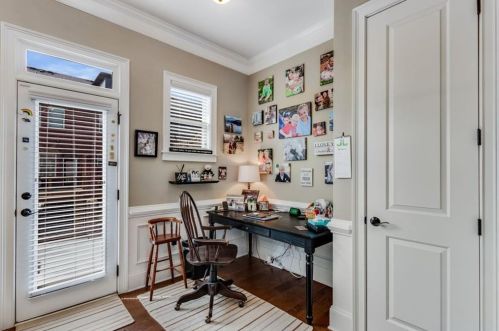 3639 Brookleigh Ln, Atlanta GA  30319-2219 exterior