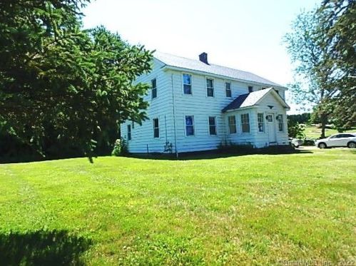 47 Pinnacle Rd, Ellington CT  06029-3510 exterior