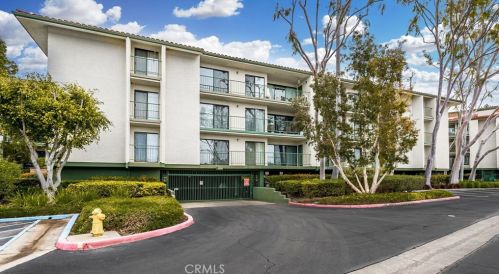 4204 Apricot Dr, Irvine, CA 92618-4405