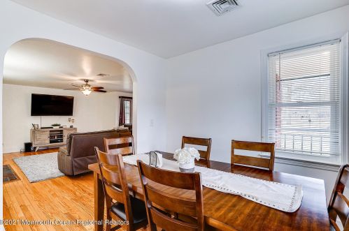 240 Wall St, Tinton Falls NJ 07724-2419 exterior