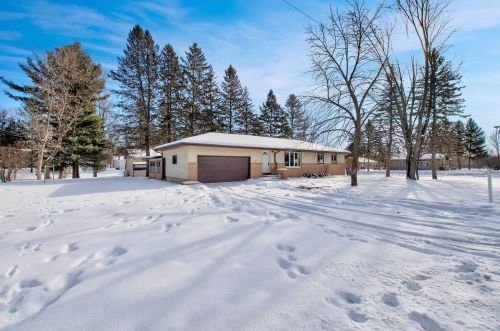 1956 Ridge Rd, Princeton, MN 55371-6049