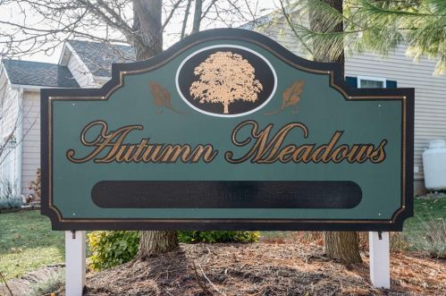 32 Autumn Ln, Middletown CT  06457-4787 exterior