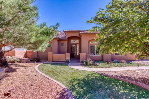 516 Rainmaker Rd, Kanab, UT 84741-3373