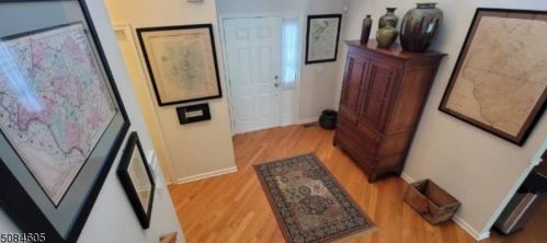 17 Phipps Ct, Flemington, NJ 08822-6831