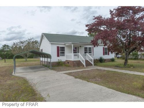 7391 3rd St, Wade, NC 28395-8001