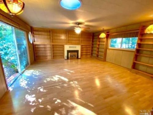 395 Spg St, Ukiah CA 95482-4221 exterior