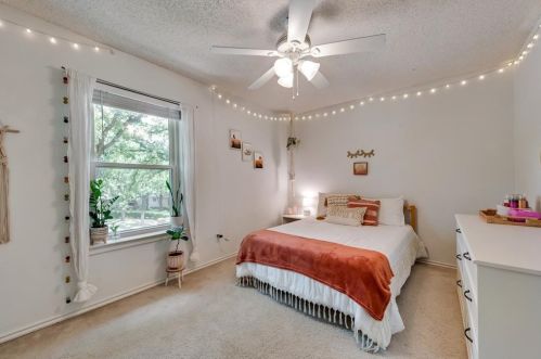 6856 Rolling Rdg Dr, Fort Worth TX  76182-7020 exterior