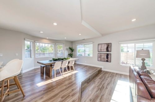 633 Neptune St, Anaheim CA  92804-2660 exterior