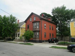 73 Willow St, Providence, RI 02911-2150