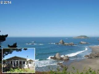 1347 Chetco Ave, Harbor OR  97415-9743 exterior