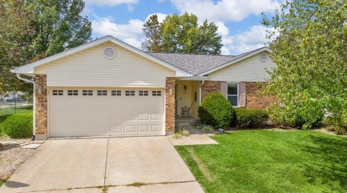 1327 Bitternut Ct, Old Alexandria, MO 63379-3309