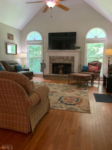 1213 Kaylyn Ct, Kennesaw, GA 30152-5499