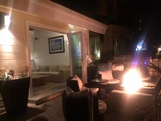 515 13th St, Huntington Beach CA  92648-4037 exterior