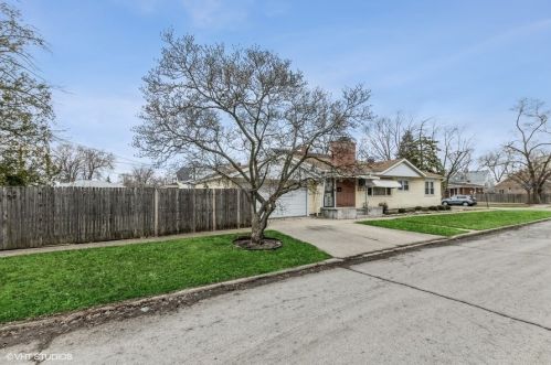 12058 Ann St, Dixmoor, IL 60406-1038