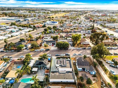 1325 5th Ave, Chula Vista CA  91911-4013 exterior