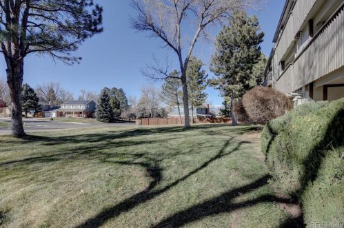 7318 Xenia Cir, Englewood, CO 80112-1934