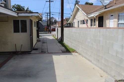 728 Columbus Ave, Glendale CA  91203-1302 exterior