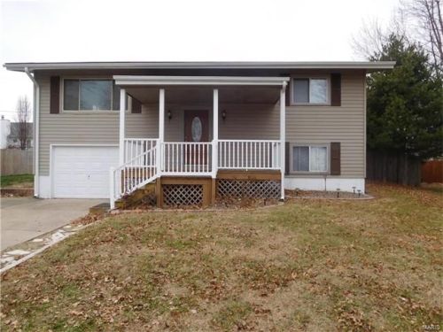2920 Candytuft Dr, Grantfork, IL 62249-2715