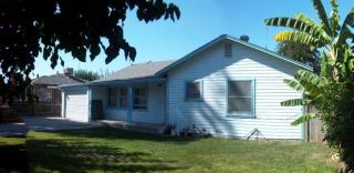 133 Los Angeles St, Tulare, CA 93274-3513