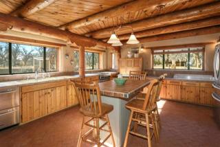 142 County Road 119, Espanola, NM 87532-3502