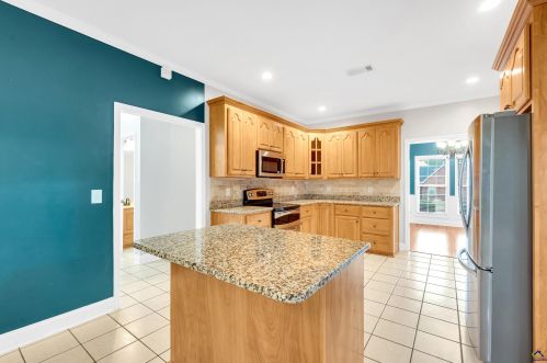 718 Bay Laurel Cir, Warner Robins GA  31088-2953 exterior