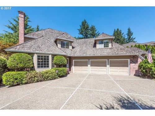 22265 Taylors Dr, Tualatin, OR 97062-7043