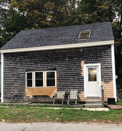 17 Water St, Machias, ME 04654-1018