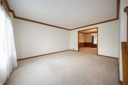 2772 Freeland Cir, Naperville IL  60564-5827 exterior