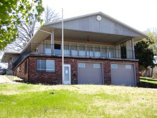 261 Clearwater Dr, Ridgedale, MO 65739-4290