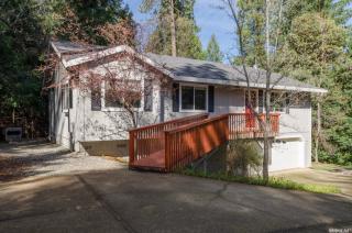 1683 Copperton Rd, Snowline Camp, CA 95709-9681