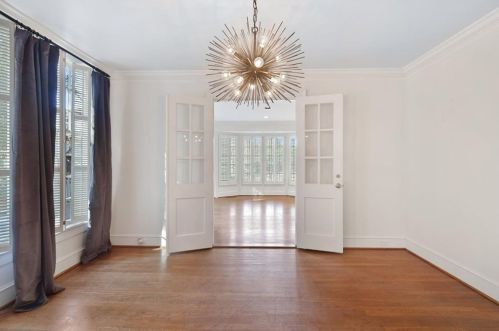 100 Brookhaven Dr, Atlanta GA  30319-3003 exterior