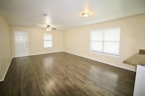 5400 San Jacinto Dr, Granbury TX  76048-6542 exterior