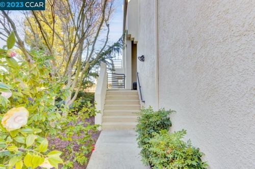 3113 Lakemont Dr, San Ramon, CA 94582-1500