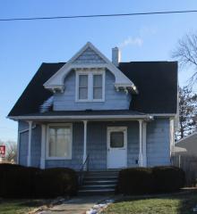 597 Olive St, Galesburg, IL 61401-3461