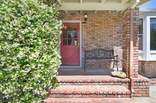 7170 Lynch Rd, Sebastopol, CA 95472-4463