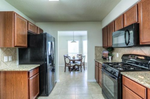 9828 Lace Flower Way, Conroe TX  77385-6085 exterior