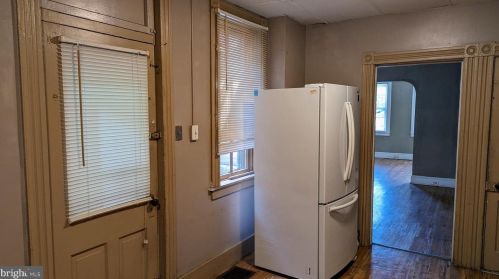 235 Howard Ave, Lancaster PA  17602-3603 exterior