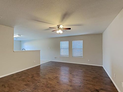 1609 Kings Glen Ln, Fort Worth TX  76140-5774 exterior