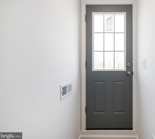 2543 11 St, Philadelphia PA  19133-1413 exterior