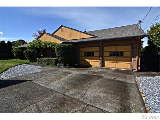 1215 Fairview Dr, Tacoma, WA 98465-1304