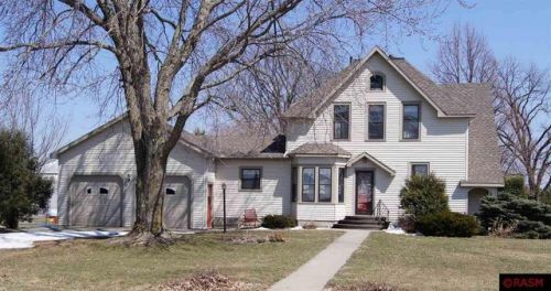 19576 County Road 20, Hanska, MN 56041-4206