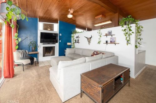 5989 Grand Ave, Riverside CA  92504-1370 exterior