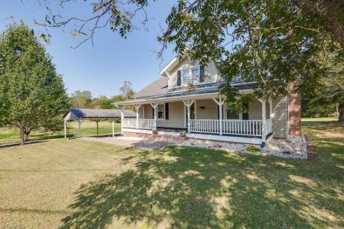 115 Blue Ridge Ave, Elkin, NC 28621-2601