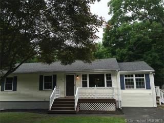 870 Hawthorne Ave, Derby CT  06418-1134 exterior