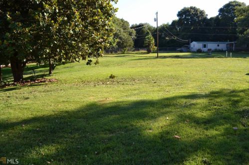 167 Foothills Dr, Hartwell, GA 30643-3842