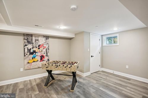 6615 Gude Ave, Silver Spring MD 20912-4827 exterior