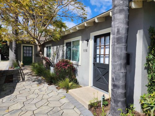 816 Alberta Ave, Santa Barbara, CA 93101-4702