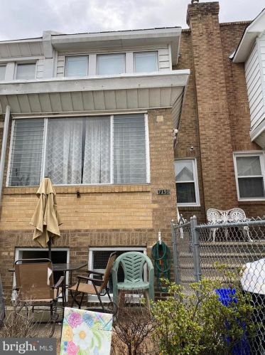 7159 Marsden St, Philadelphia, PA 19135-1235
