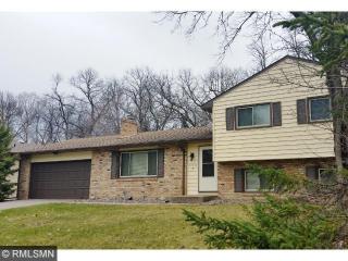 3240 Urbandale Ln, Minneapolis MN  55447-1014 exterior